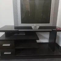 تلویزیون زیر تلویزیون باهم|کولر گازی و فن‌کوئل|آق قلا, |دیوار