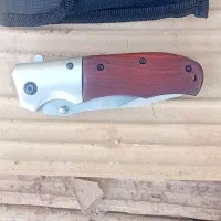 چاقو به همراه غلاف