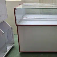 قفسه چوبی ، ویترین