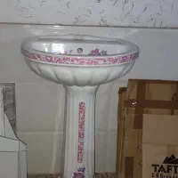 روشویی پایه دار