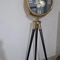 ساعت پایه دار