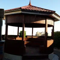 الاچیق 8ضلعی چوبی و فلزی آلاچیق دست دوم