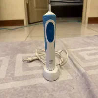 مسواک برقی اورال بی