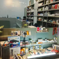 واگذاری-فروش-اجناس-ودکور-موبایل