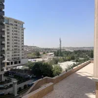 ۱۳۰متر دو خواب  اجاره آپارتمان سالن پرده خور قدی