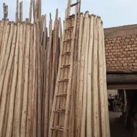 نردبان چوبی