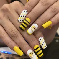 خدمات فوق حرفه ای ناخن( تجریش)