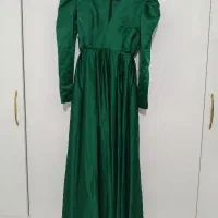 پیراهن فروشی