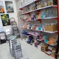فروشنده با ارتباط عمومی بالا میخام شیفت صبح