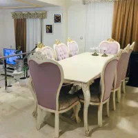 مبل ۷نفره و ناهار خوری هشت نفره ب همراه بوفه
