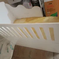 تخت کودک همراه با تشک نو