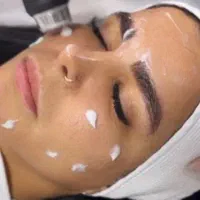 مدل فشیال پاکسازی صورت وجوانسازی تخفیف ویژه50درصد