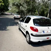 ۲۰۶ تیپ ۵ بسیارتمیز وسالم