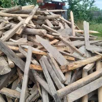 خریدار انواع چوب ساختمانی و ضایعات چوب