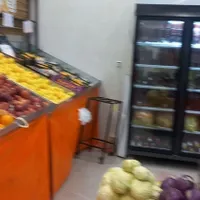 کارگر میوه فروشی ماهر به فروشندگی|استخدام خدمات فروشگاه و رستوران|قم, باغ کرباسی|دیوار