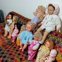 عروسکهای خارجی.