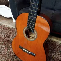 گیتار یاماها c70
