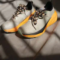 کفش runing|کیف، کفش، کمربند|اقبالیه, |دیوار