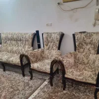 مبل و میز ناهارخوری