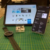 Nothing Phone (2) با ساعت Cmf و بادز اصلی