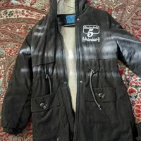 کابشن|لباس|مشهد, خواجه ربیع|دیوار