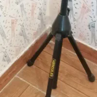 پایه باندصوتی ارتفاع تا2متردارد.کاملاسالم