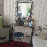 میز آرایش با صندلی