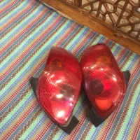 چراغ عقب ۲۰۶