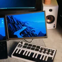 مانیتور اکسترنال برند V2com|قطعات و لوازم جانبی رایانه|لواسان, |دیوار