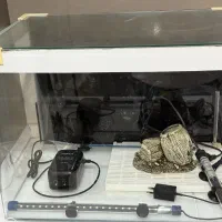 آکواریوم شیشه خم با تمام تجهیزات