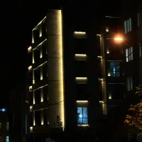 100-متری-تک-واحدی