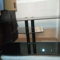 میز زیر تلویزیون