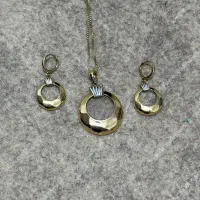 مقداری طلا نو و در حد نو