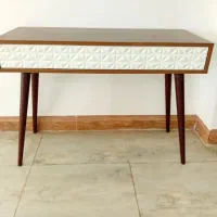 میز چوبی پایه مخروطی کاملا نو