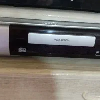 تلویزیون سامسونگ صفحه رنگی با سیدی و میز شیشه ای ز|تلویزیون و پروژکتور|نهاوند, |دیوار