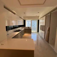 اپارتمان ۱۳۰ متری/سه پارکینگ سندی/نوساز سعادت اباد