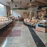 فروشنده فروشگاه موادغذایی