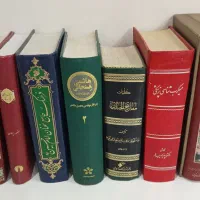 تعدادی کتاب نفیس به صورت سری و منظم|کتاب و مجله ادبی|تهران, دریاچه شهدای خلیج فارس|دیوار