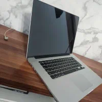 مک بوک پرو ۱۵اینچی