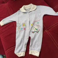 ۴۰ دست لباس نوزاد تمیز و قابل استفاده (رایگان)|کفش و لباس بچه|قرچک, پویینک|دیوار