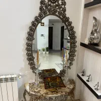 اینه و شمعدان برنجی