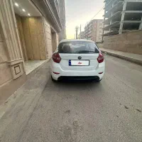 برلیانس۳۲۰