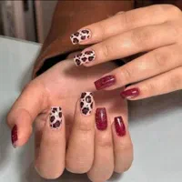 جشنواره کاشت ناخن  50٪تخفیف