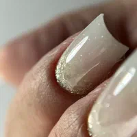 کاشت ترمیم لمینت ژلپولیش با لاک ژل رایگان