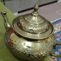 قندان وقوری برنجی نو اصل سالم|صنایع دستی و سایر لوازم تزئینی|بهارستان, |دیوار