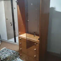 ۲ عددکمد لباس ودرب ویترینی به قیمت توافقی|مبلمان خانگی و میز عسلی|اردبیل, |دیوار