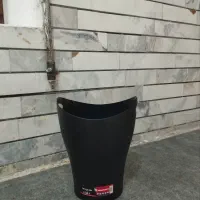 سطل زباله پلاستیکی و فلزی