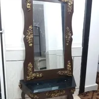 میز و آینه