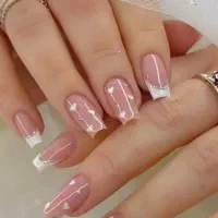 نیازمند ناخن کار حرفه ای