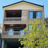 300 متر ویلا فول امکانات ،سند 6 دانگ / بدون واسطه